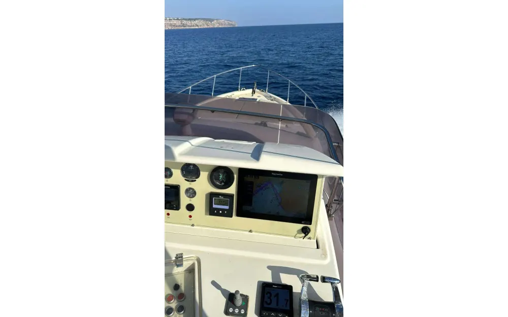 slider 10 Ferretti  470