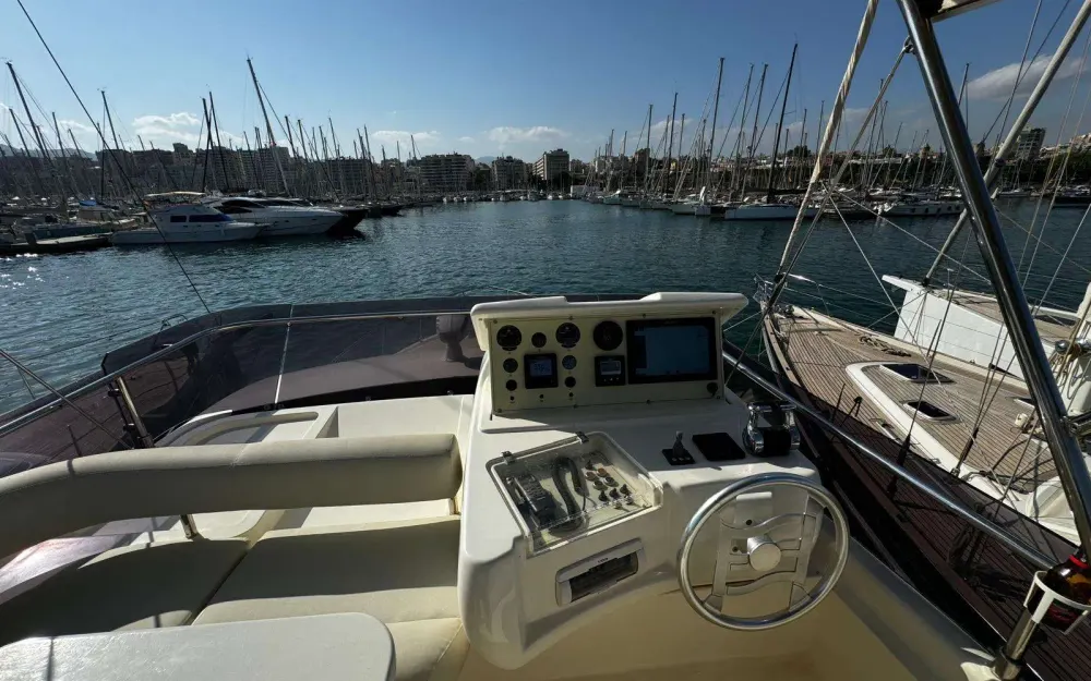 slider 15 Ferretti  470