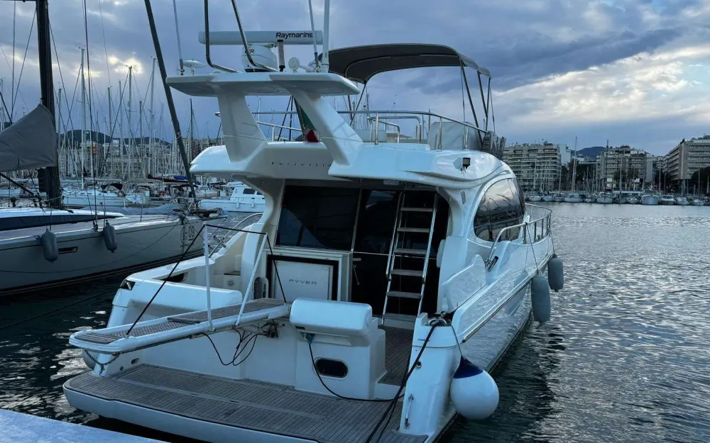 slider 1 Ferretti  470