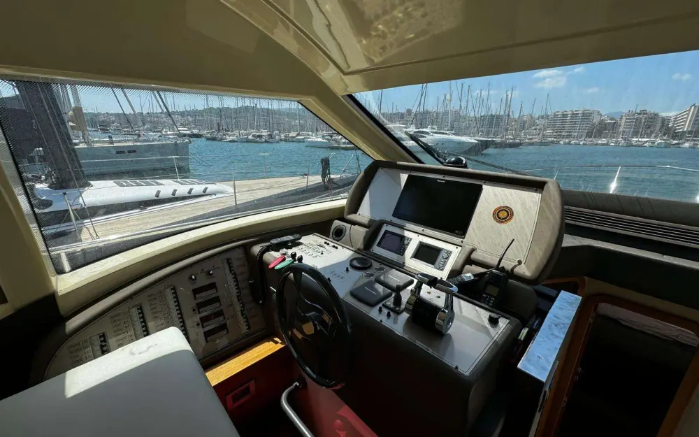 slider 37 Ferretti  470