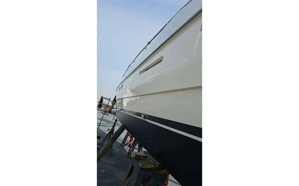 slider 43 Ferretti  470