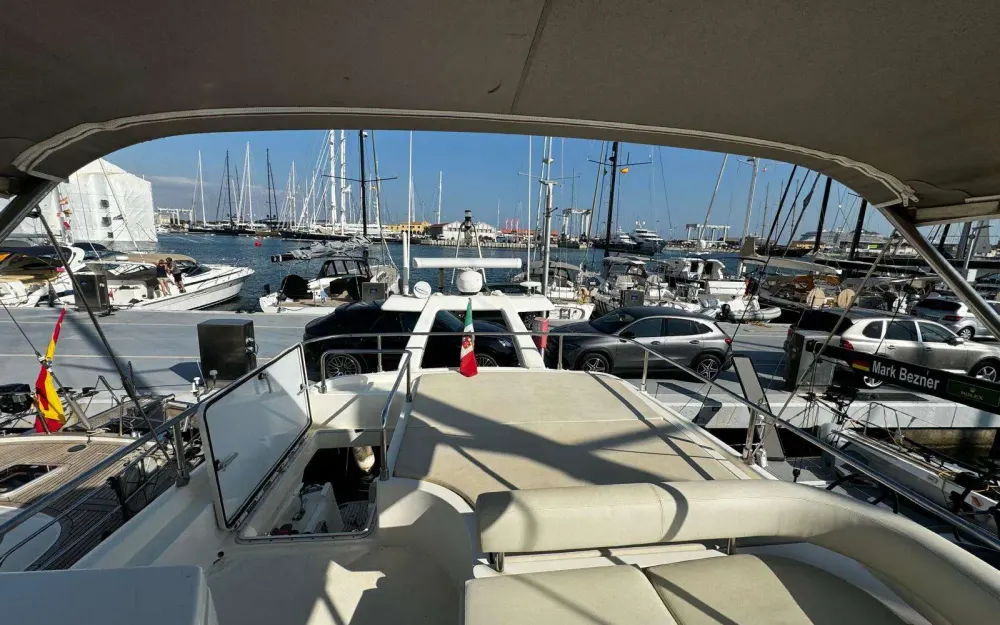 slider 4 Ferretti  470