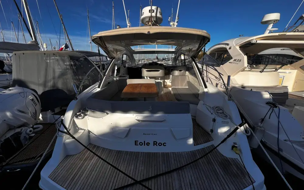 BeneteauGran Turismo 38
