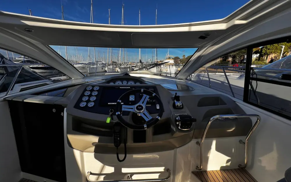 slider 13 Beneteau Gran Turismo 38