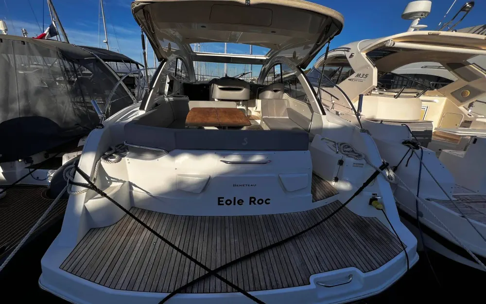 slider 1 Beneteau Gran Turismo 38