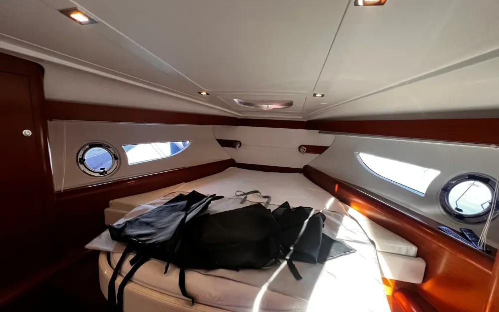 slider 25 Beneteau Gran Turismo 38