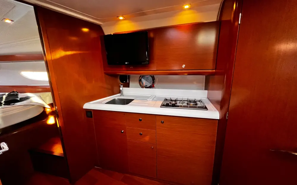 slider 30 Beneteau Gran Turismo 38