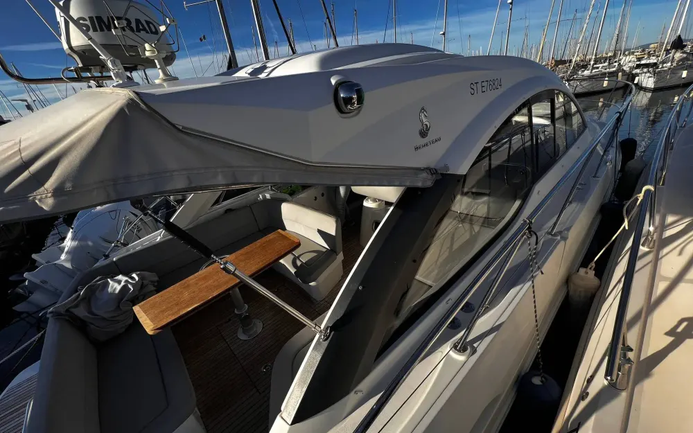 slider 5 Beneteau Gran Turismo 38
