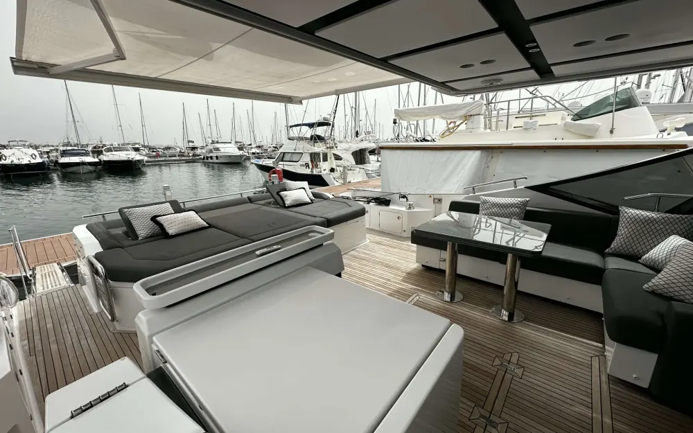 slider 11 Azimut  S7