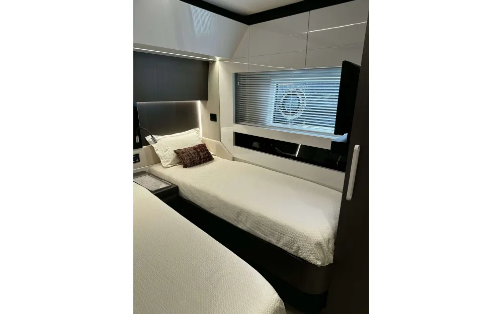 slider 16 Azimut  S7