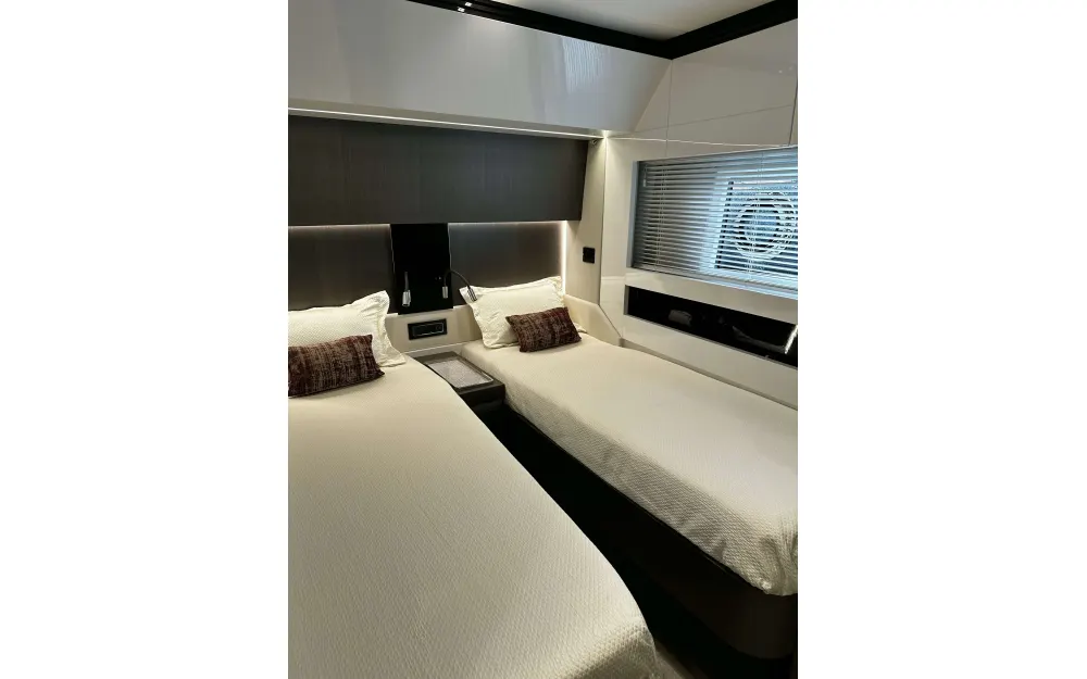 slider 28 Azimut  S7