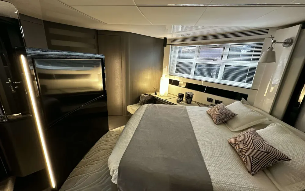 slider 38 Azimut  S7