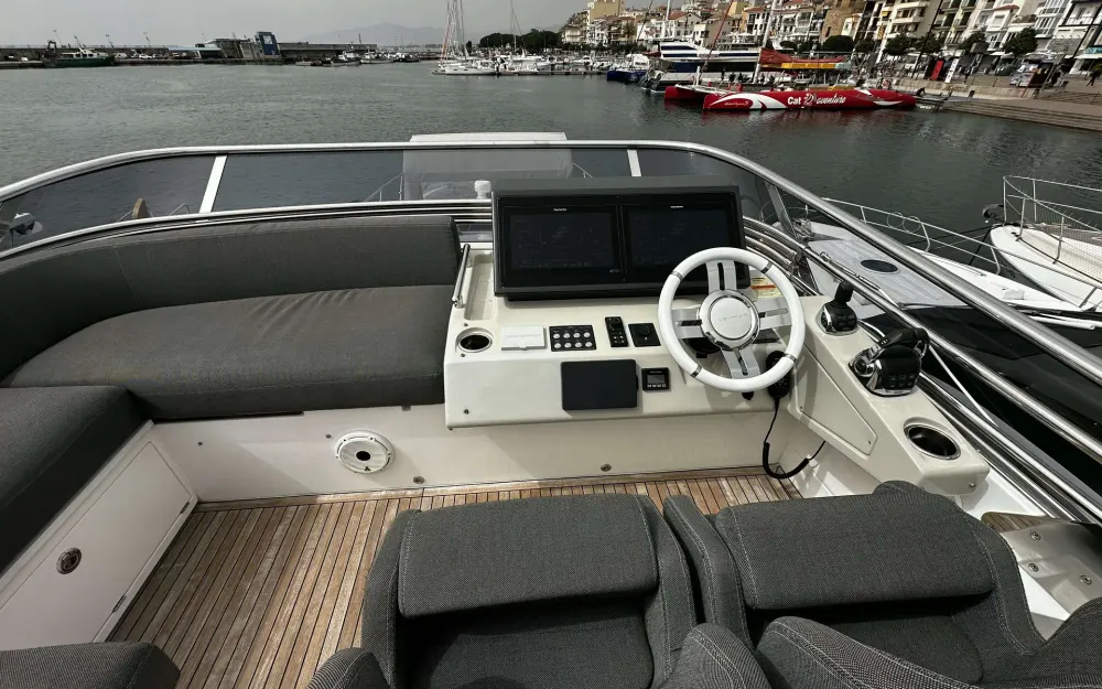 slider 5 Azimut  S7