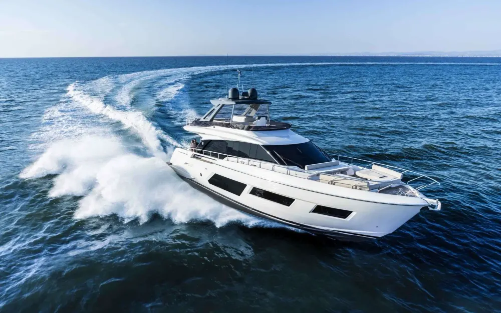 slider 3 Ferretti  670
