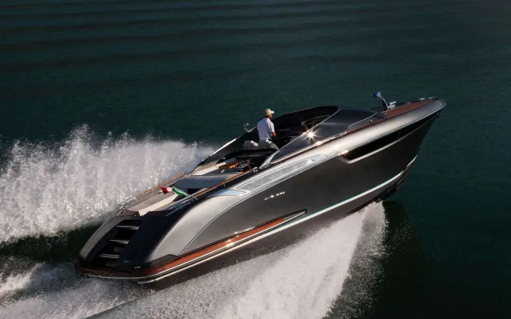 slider 10 Riva  38 Bravo
