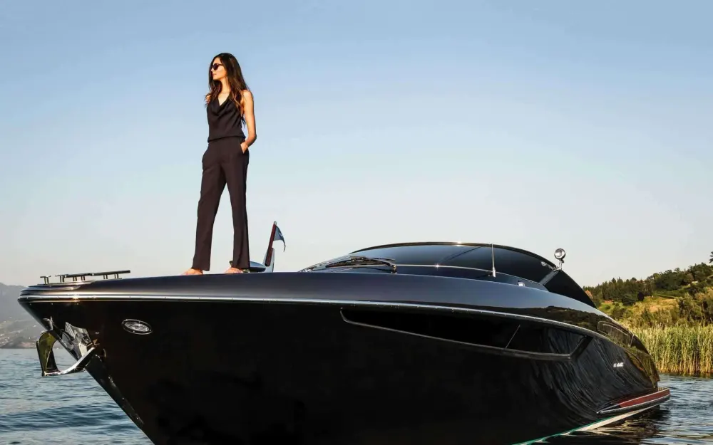 slider 11 Riva  38 Bravo