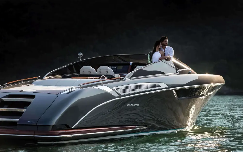 slider 13 Riva  38 Bravo
