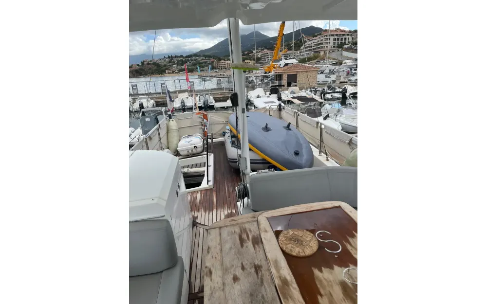 slider 9 Beneteau Swift Trawler 44