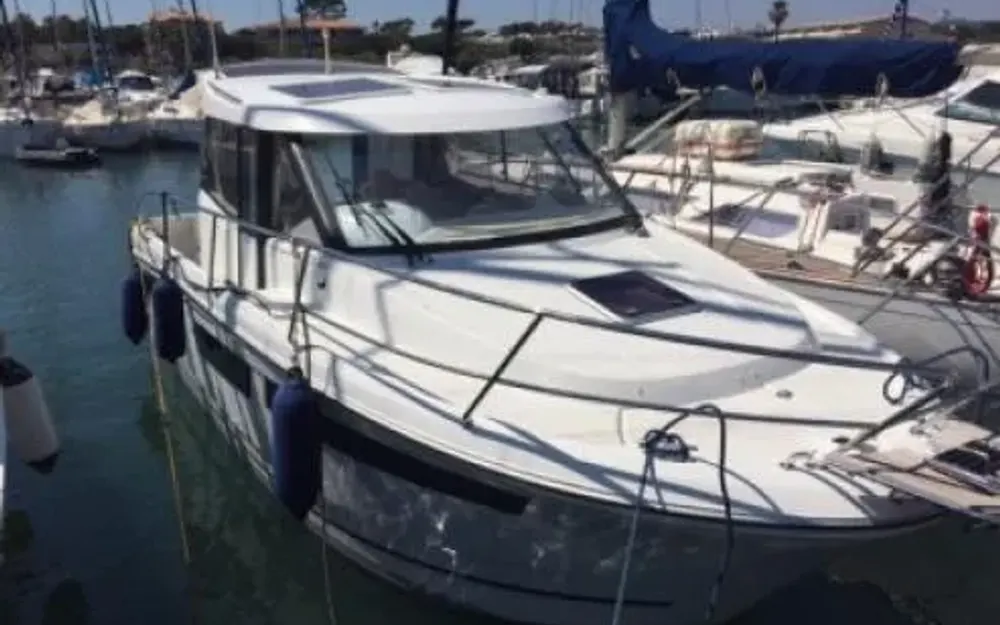 slider 2 Jeanneau Merry Fisher 855