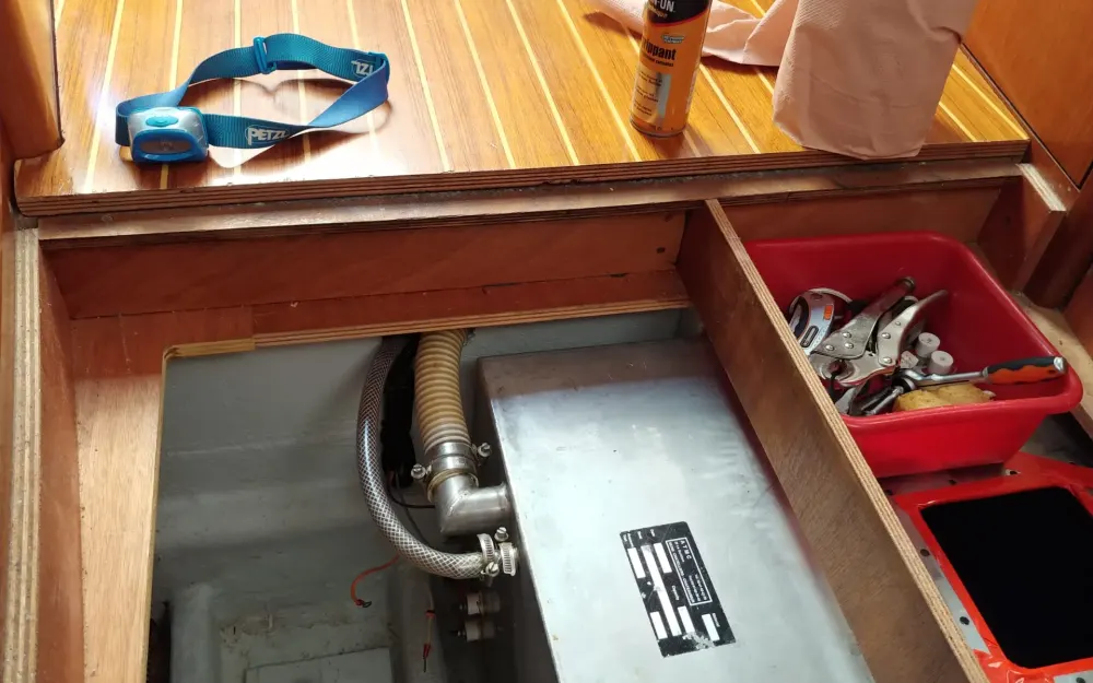 slider 18 Jeanneau Sun Odyssey 40 DS