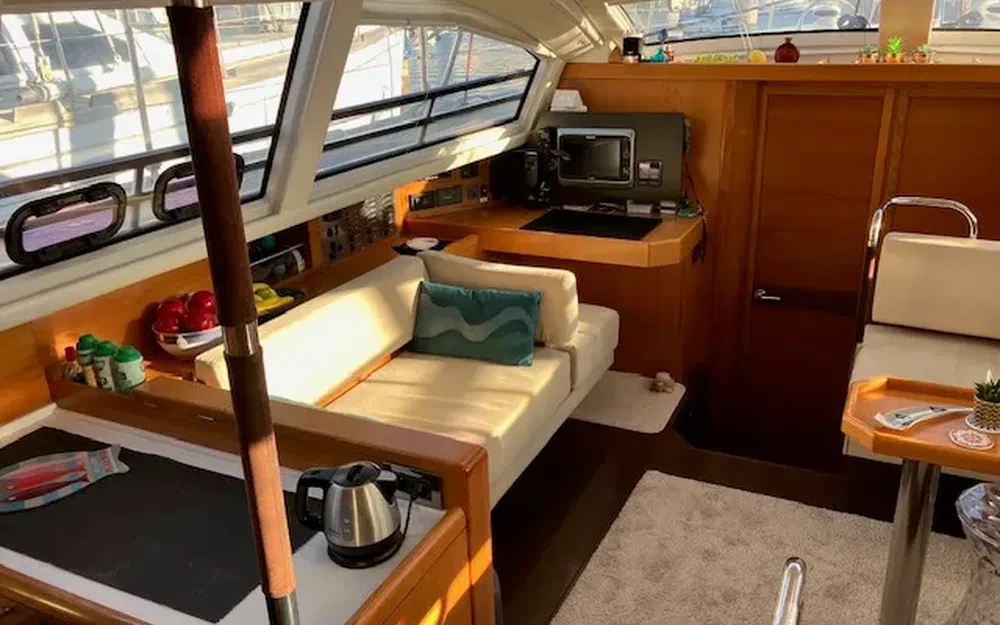 slider 13 Wauquiez Pilot Saloon 55