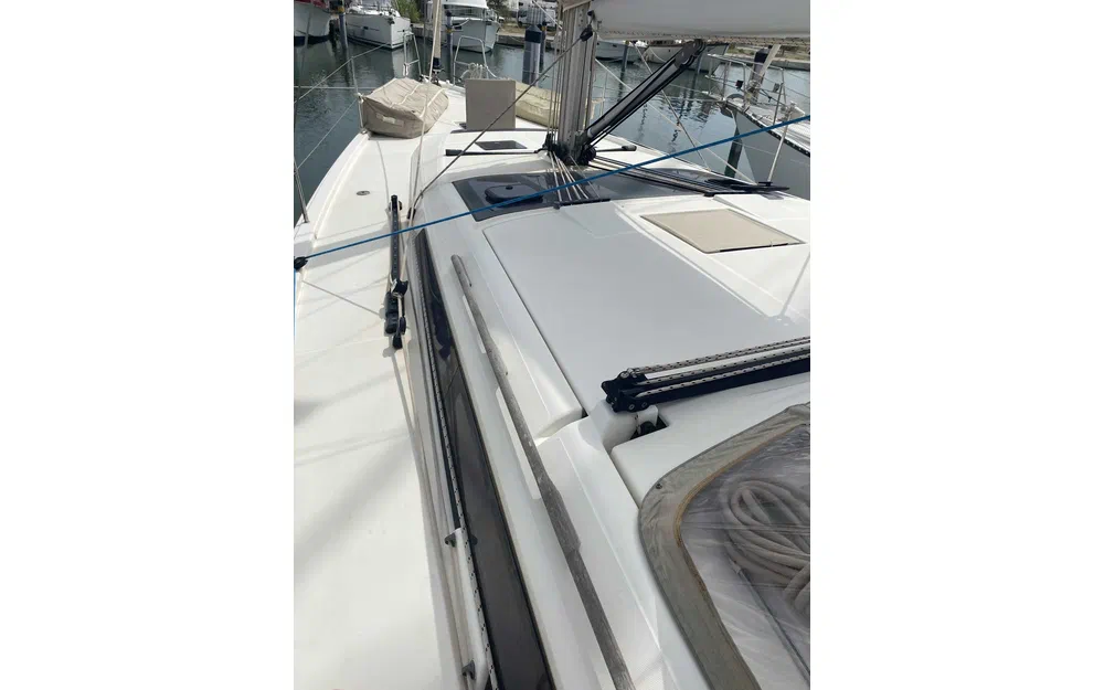 slider 12 Dufour 430