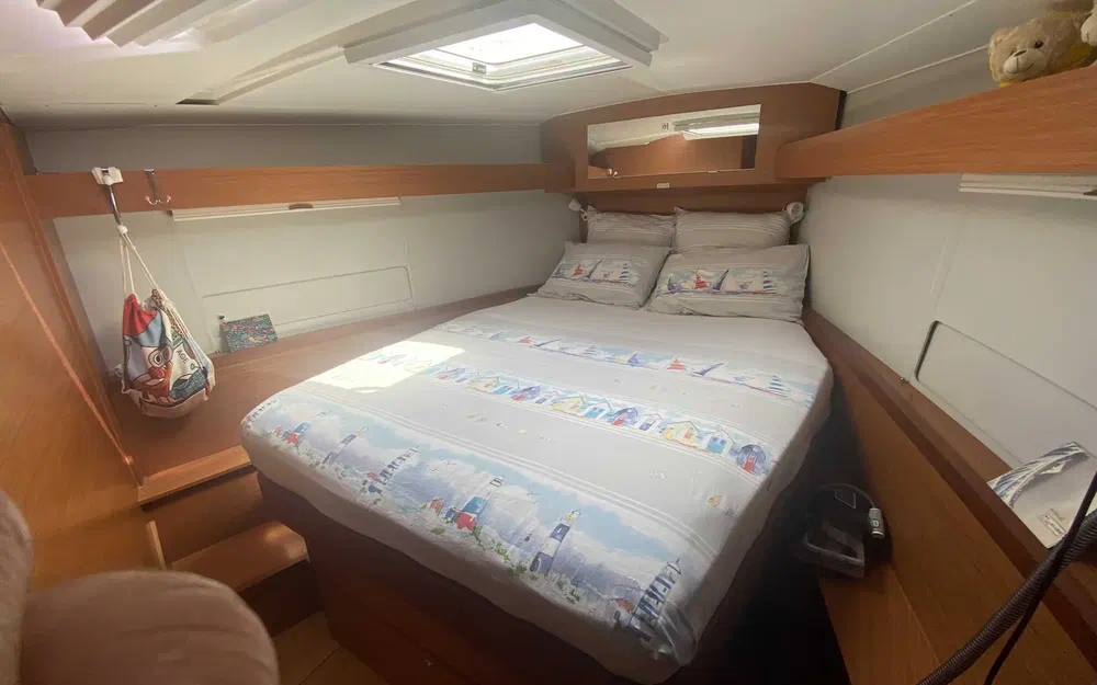 slider 18 Dufour 430