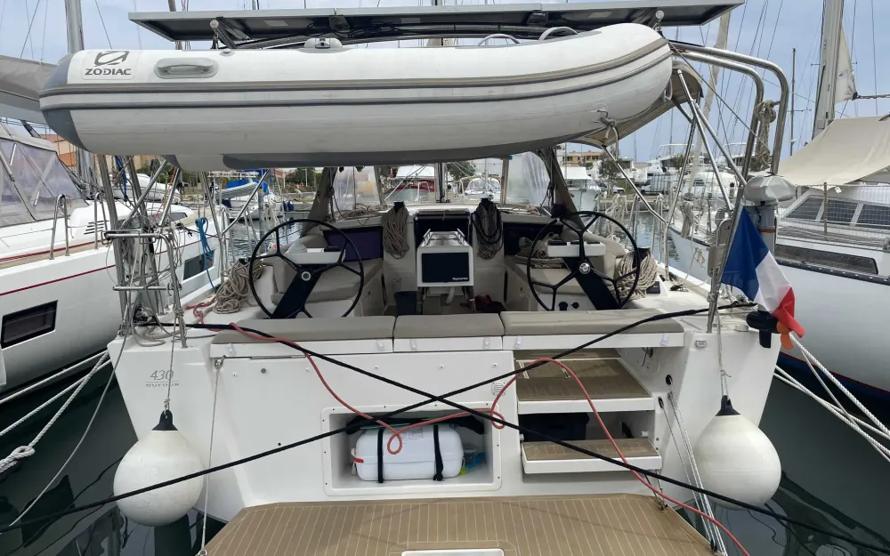 slider 5 Dufour  430Grand Large