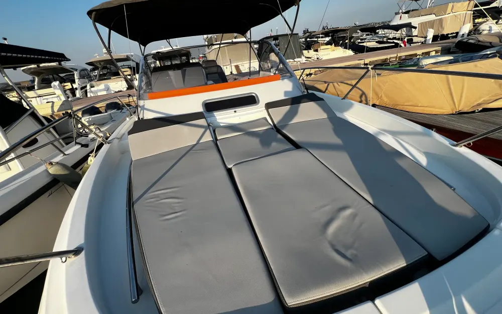 slider 23 Jeanneau Cap Camarat 9.0 WA
