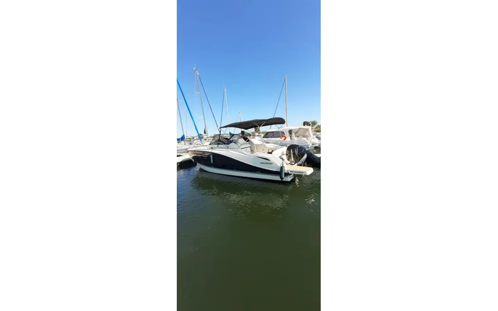 slider 6 Quicksilver Activ 875 Sundeck