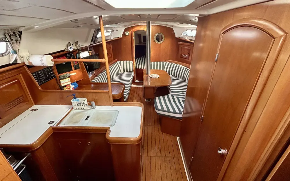 slider 9 Beneteau Oceanis 361 Clipper