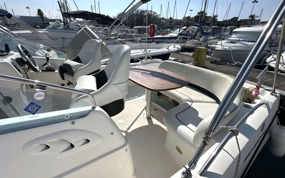 slider 2 Rio  850 Day Cruiser