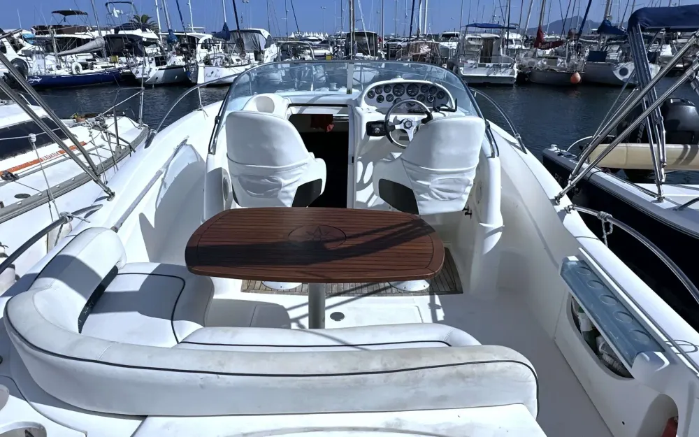 slider 4 Rio  850 Day Cruiser