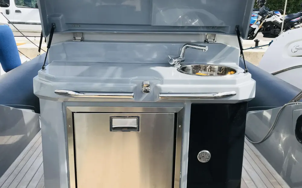 slider 6 Joker Boat Clubman 30
