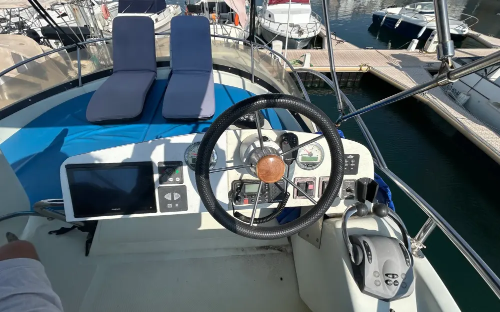 slider 14 ST Boats  34 Cruiser Fly