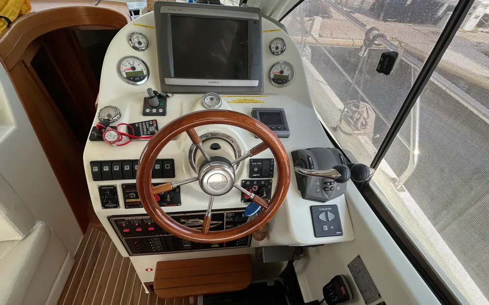 slider 23 ST Boats  34 Cruiser Fly