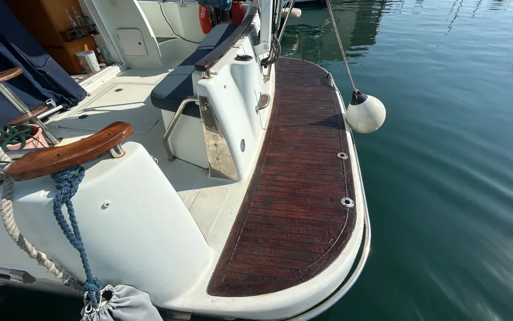 slider 8 ST Boats  34 Cruiser Fly