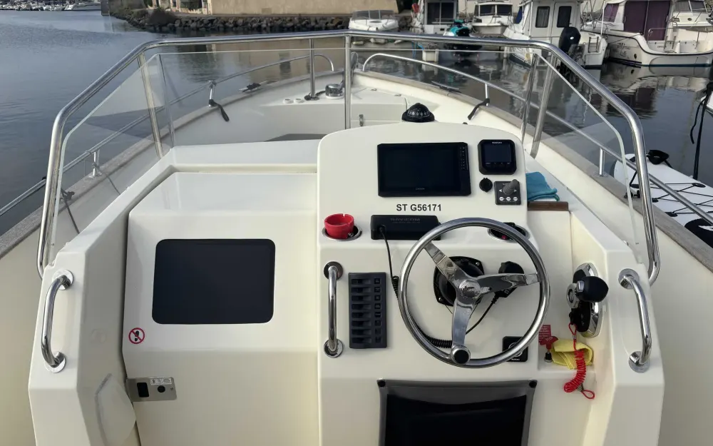 slider 10 Rhea  27 Open