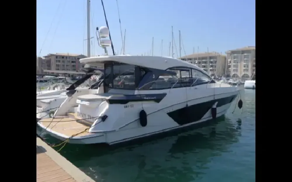 slider 0 Beneteau Gran Turismo 45
