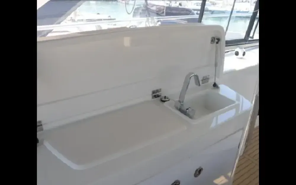 slider 12 Beneteau Gran Turismo 45