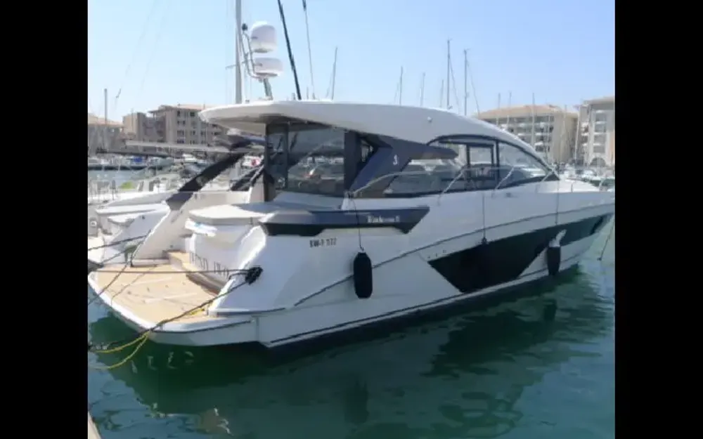 slider 1 Beneteau Gran Turismo 45
