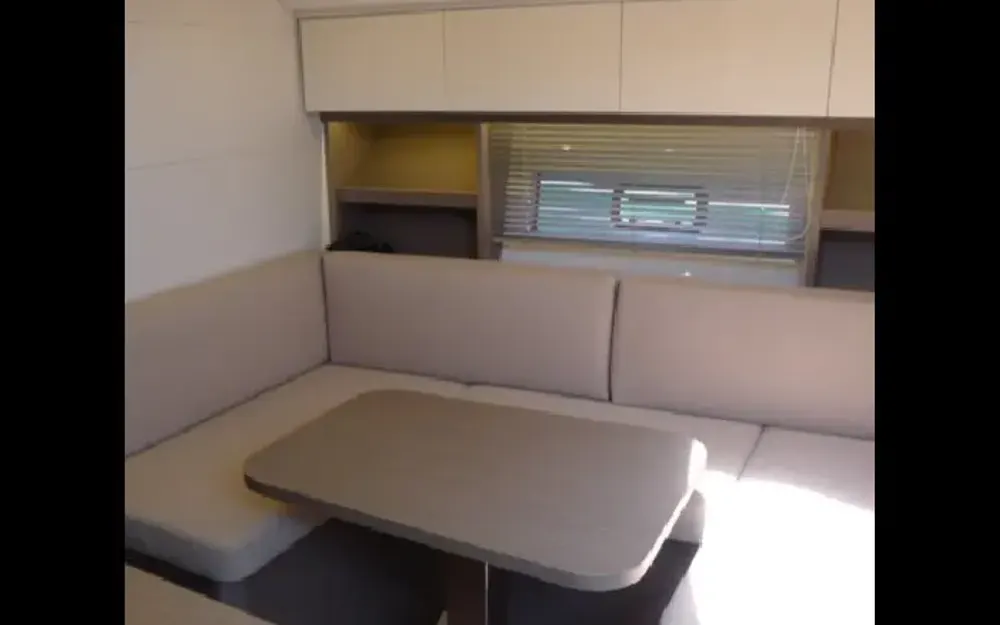 slider 21 Beneteau Gran Turismo 45