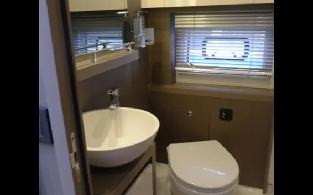 slider 30 Beneteau Gran Turismo 45