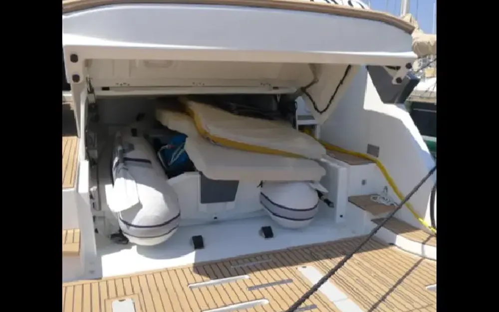 slider 8 Beneteau Gran Turismo 45