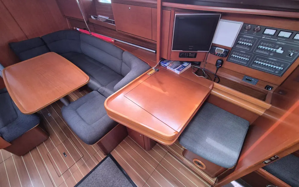 slider 10 Grand Soleil  43