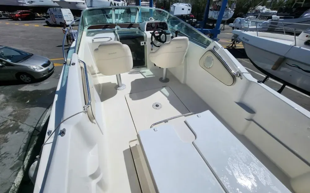 slider 6 Jeanneau Cap Camarat 705