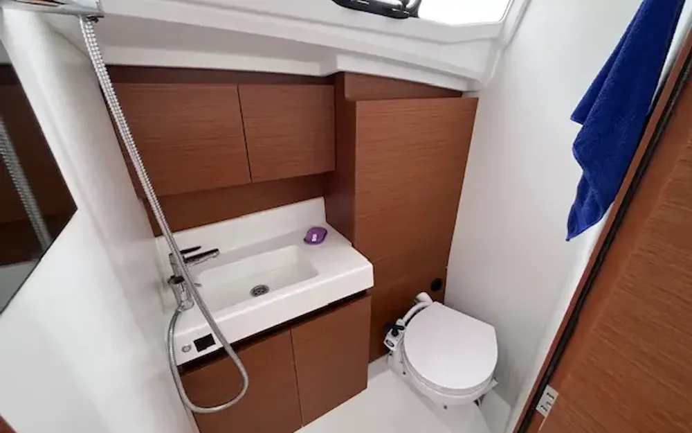 slider 12 Jeanneau Sun Odyssey 380