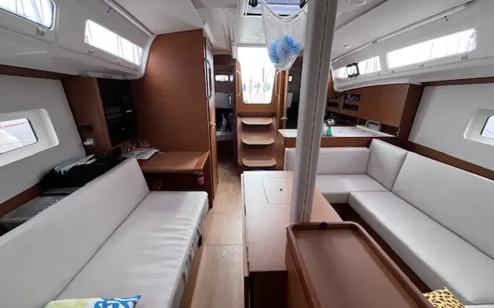 slider 16 Jeanneau Sun Odyssey 380