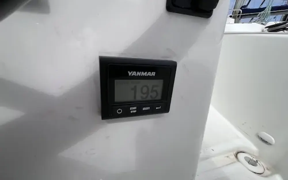 slider 19 Jeanneau Sun Odyssey 380