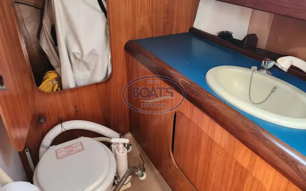 slider 6 Beneteau First 325